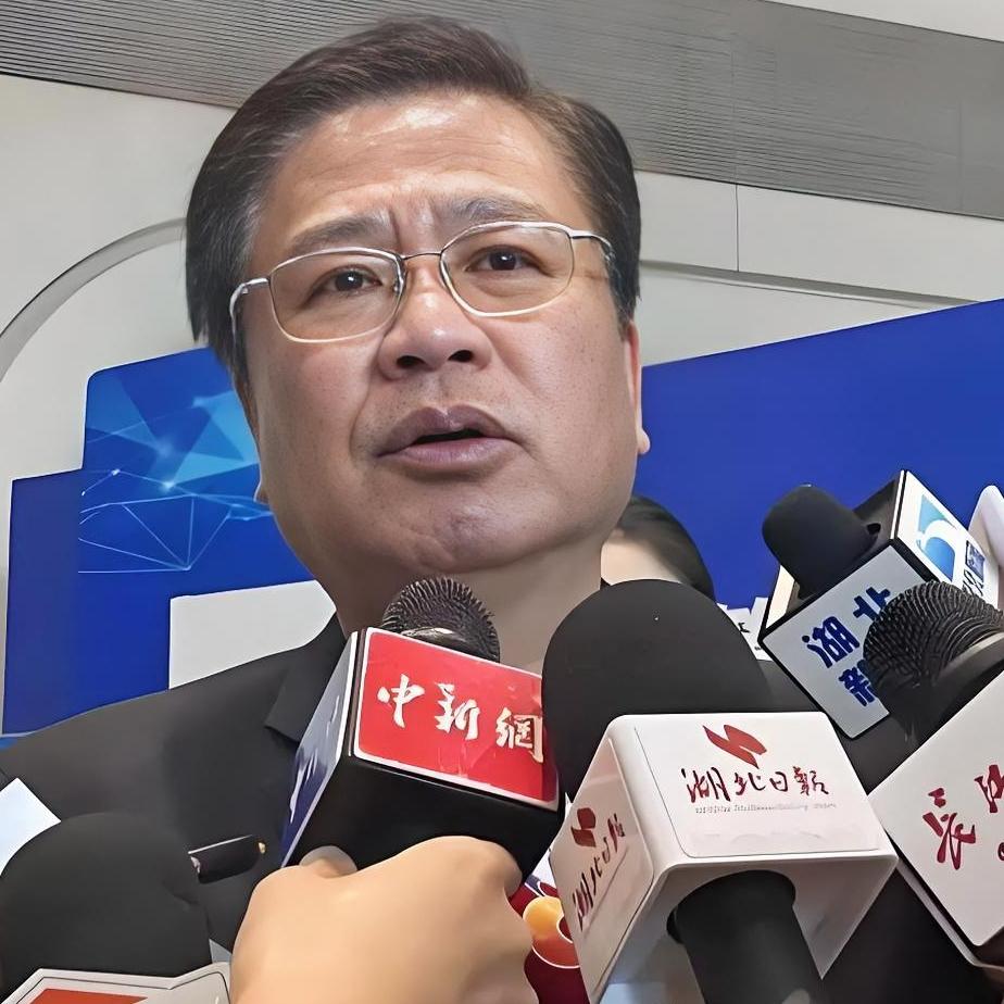 台湾商业总会理事长许舒博这一问，直接把“台独”分子梁文杰怼得哑口无言

今天（4