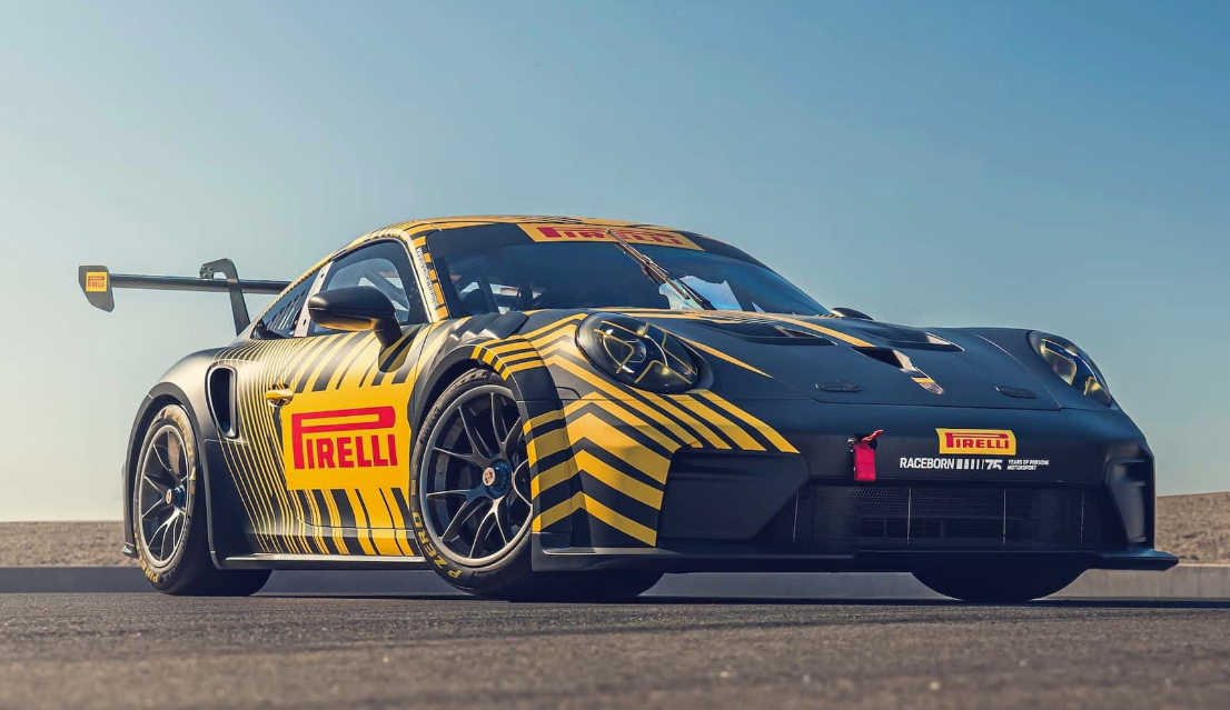 越开越上瘾。新保时捷911 Cup赛道首试，520马力、宽容度惊人，新手老手皆宜