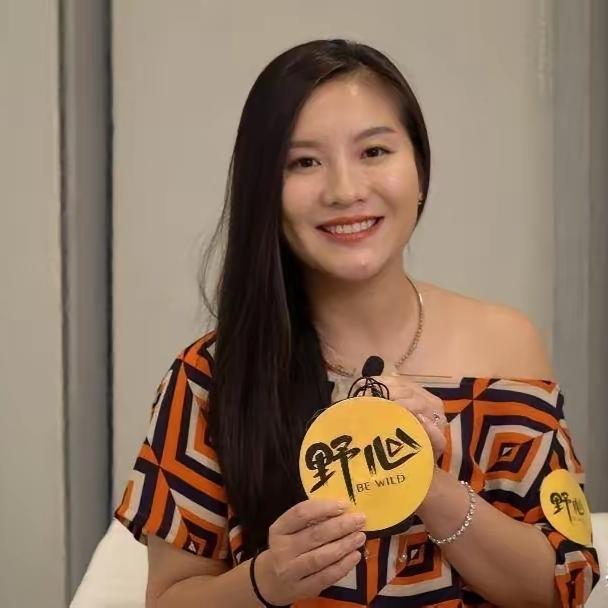 喻恩泰前期史林子，
不查不知道，
一查吓一跳，原来也不是
一个普通人，她1987