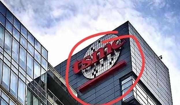 新规一出，估计台积电张忠谋慌了！为什么这么说呢？因为这次东方大国海关新规直接改变