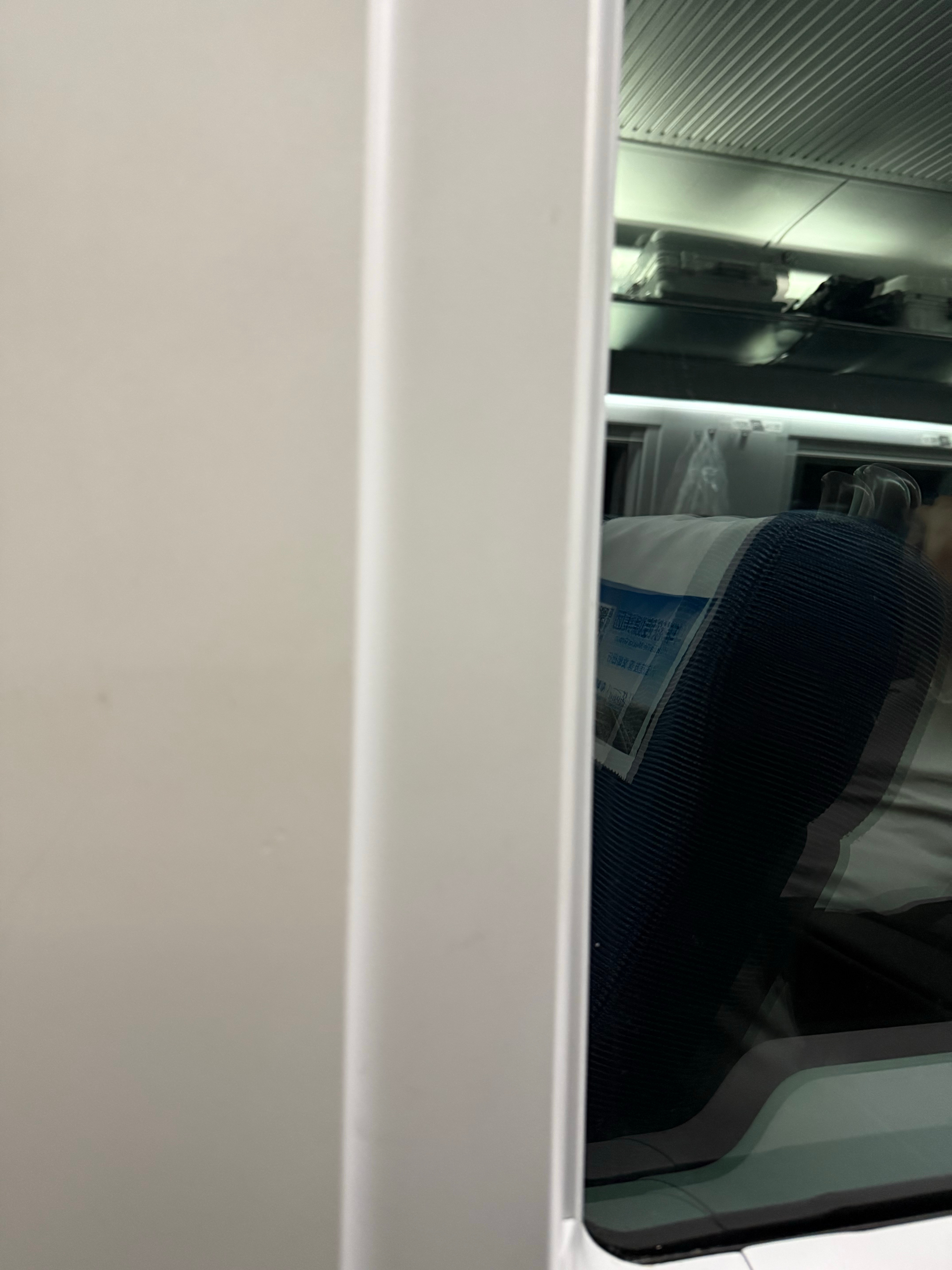 上海到厦门，这一趟高铁，要这么多隧道吗？感觉一直在隧道里面呆着，网络断断停停的，