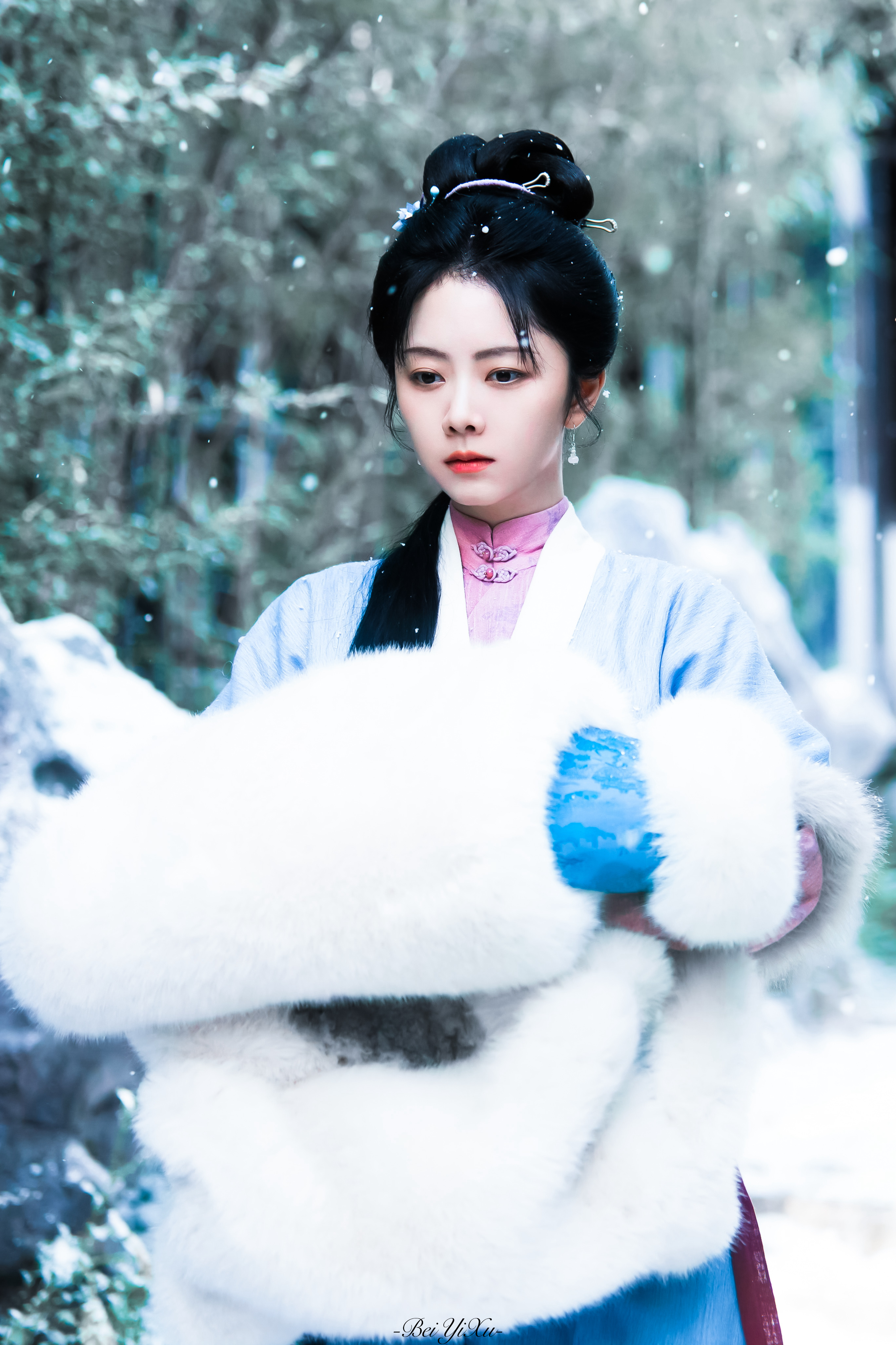 -谭松韵兰香如故 「雪落庭阶，静待岁寒归」 ​​​