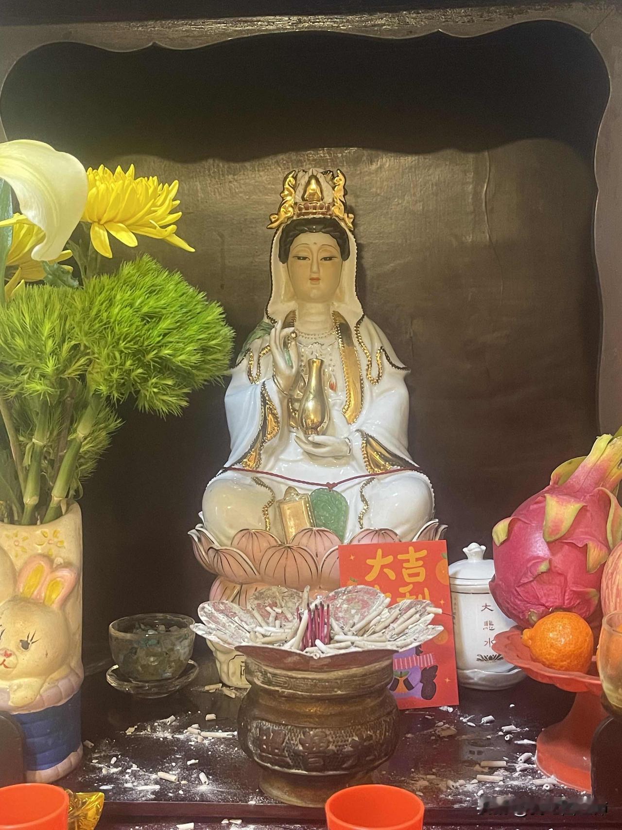 各位，帮我看看还在吗？
菩萨脸蛋不知道怎么可以擦好
我想说明一个问题：不会不相信