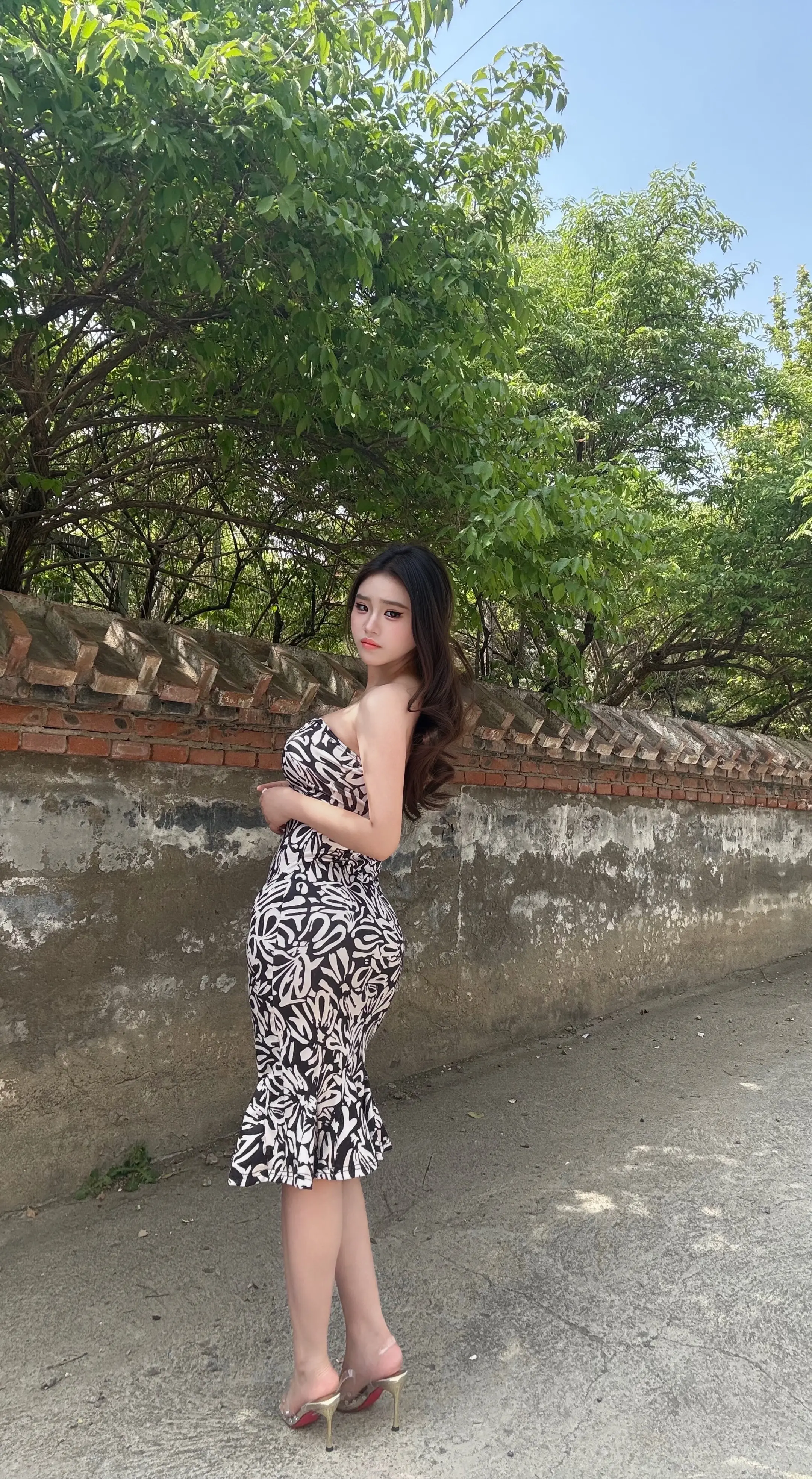 欲语泪先流