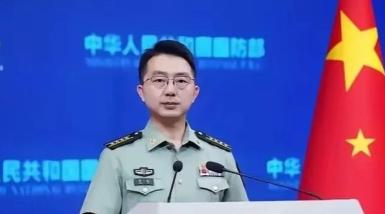 台军高调摆出海马斯火箭炮对着大陆方向演射击秀，号称不对称作战王牌，为何只敢打射程