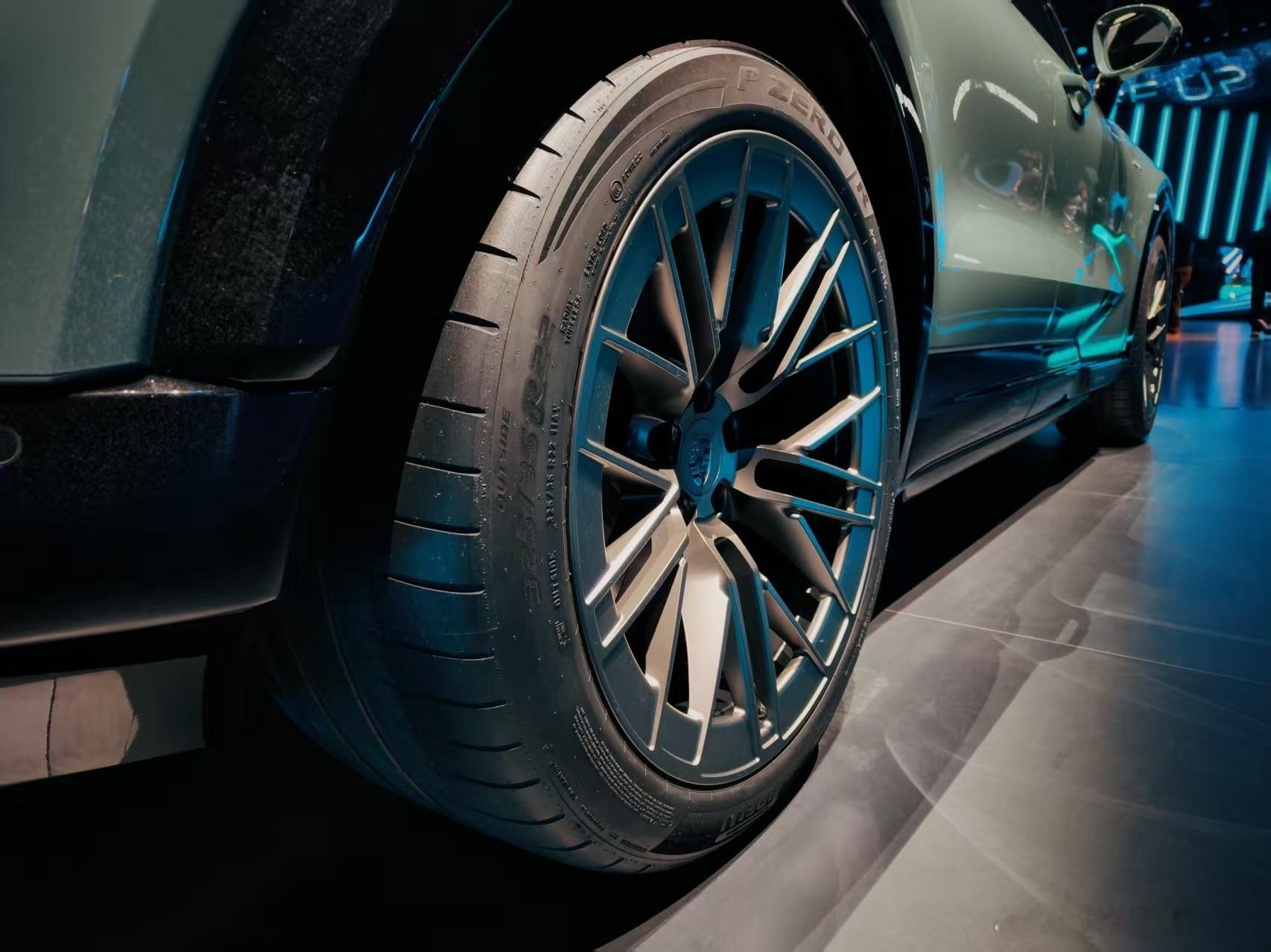 啊这个这个啊这个啊这个啊嗯啊是吧？ 