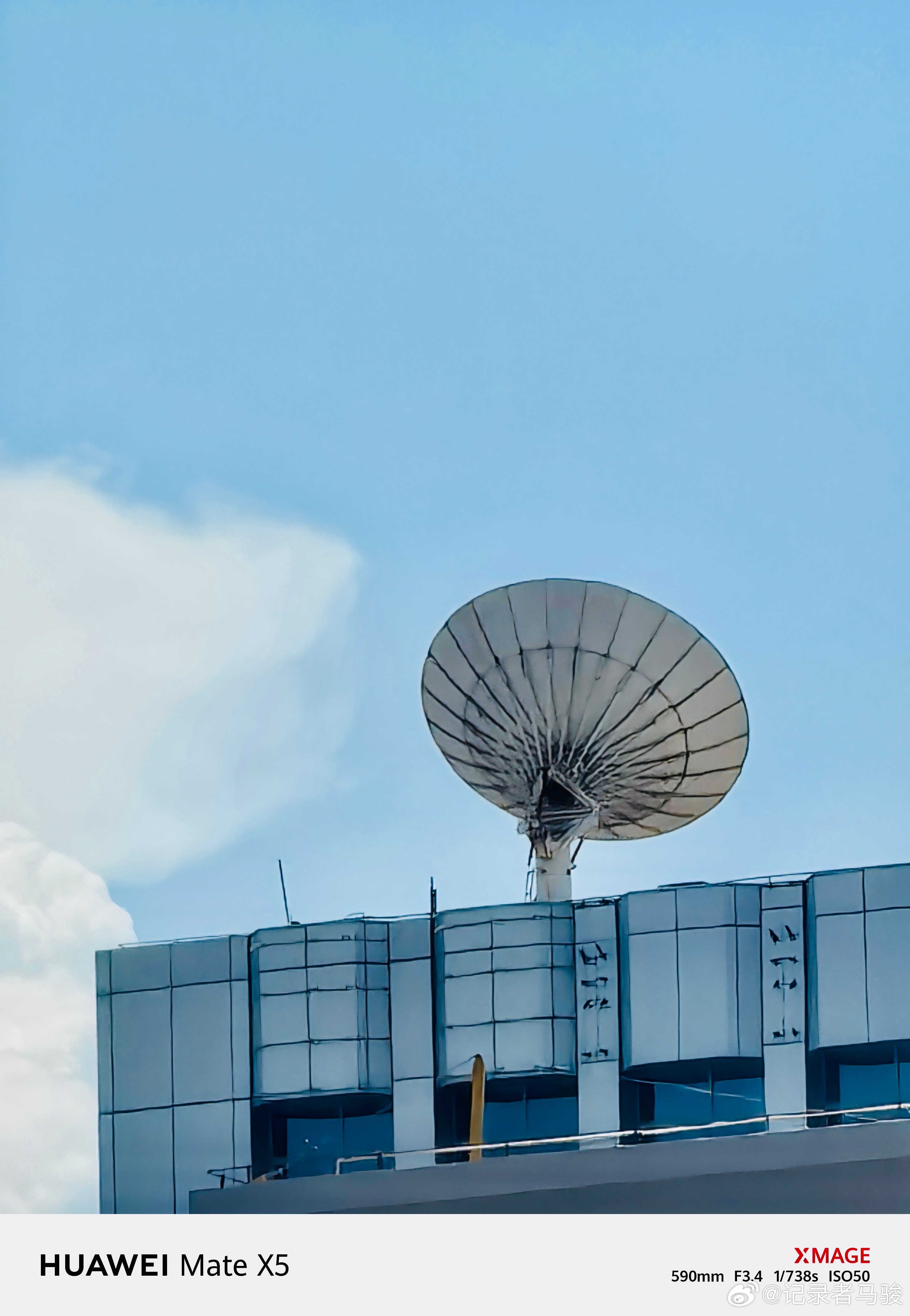 别放弃那些让你眼睛发亮的事，它们会在你生活的某一刻，转过身来拥抱你。好梦~~~ 