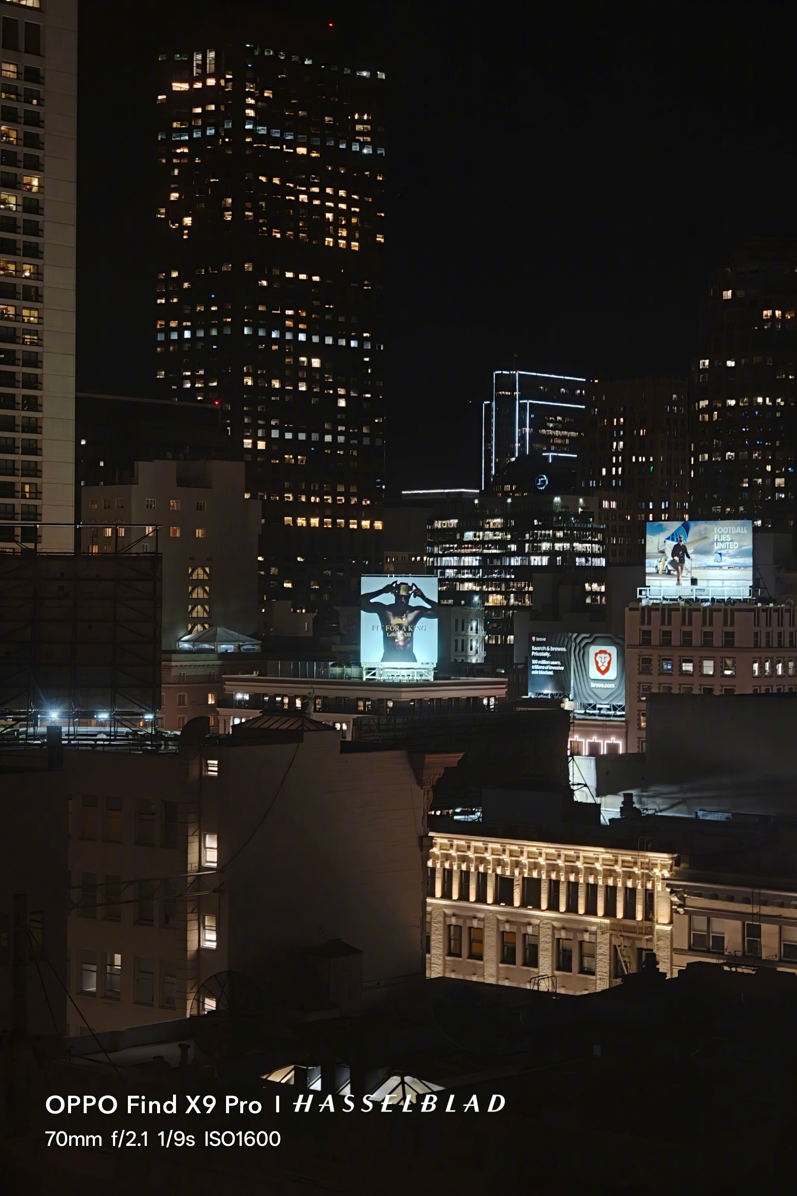 白天就感觉窗外总有人盯着我看晚上终于不藏了👑 