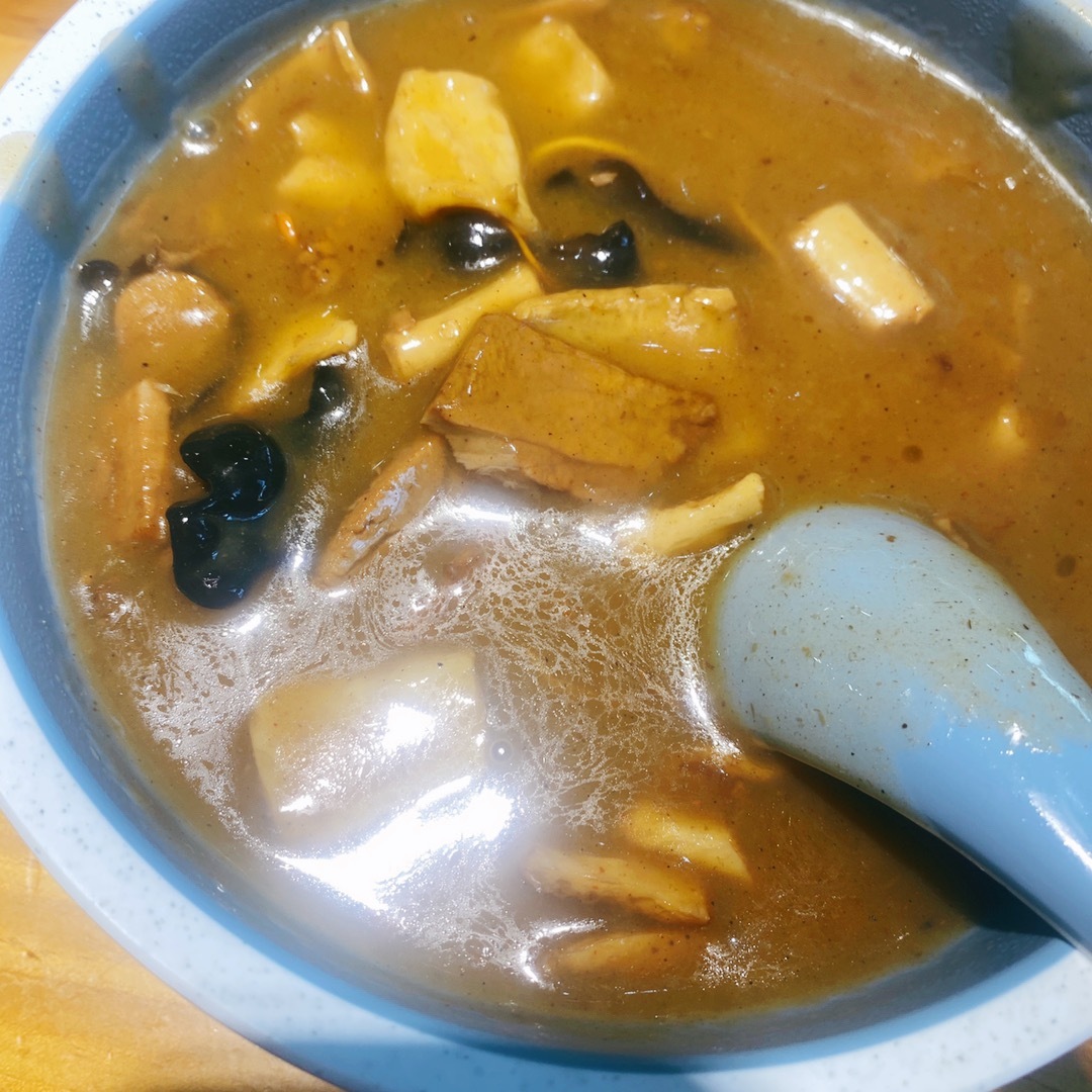 河南人的早餐从一份胡辣汤开始 