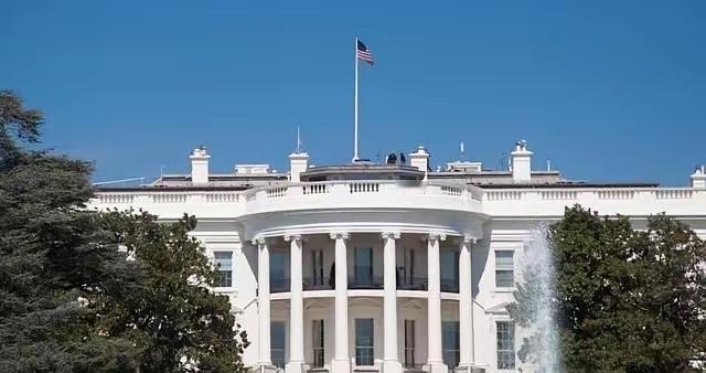 或许美国离“灭亡”不远了，特朗普想要花两亿美元去修缮白宫！说白了，在中国的历史上