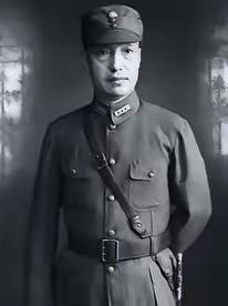 1950年36军军长刘万春赴京参会，下车当场被捕
 
1950 年，36 军军长