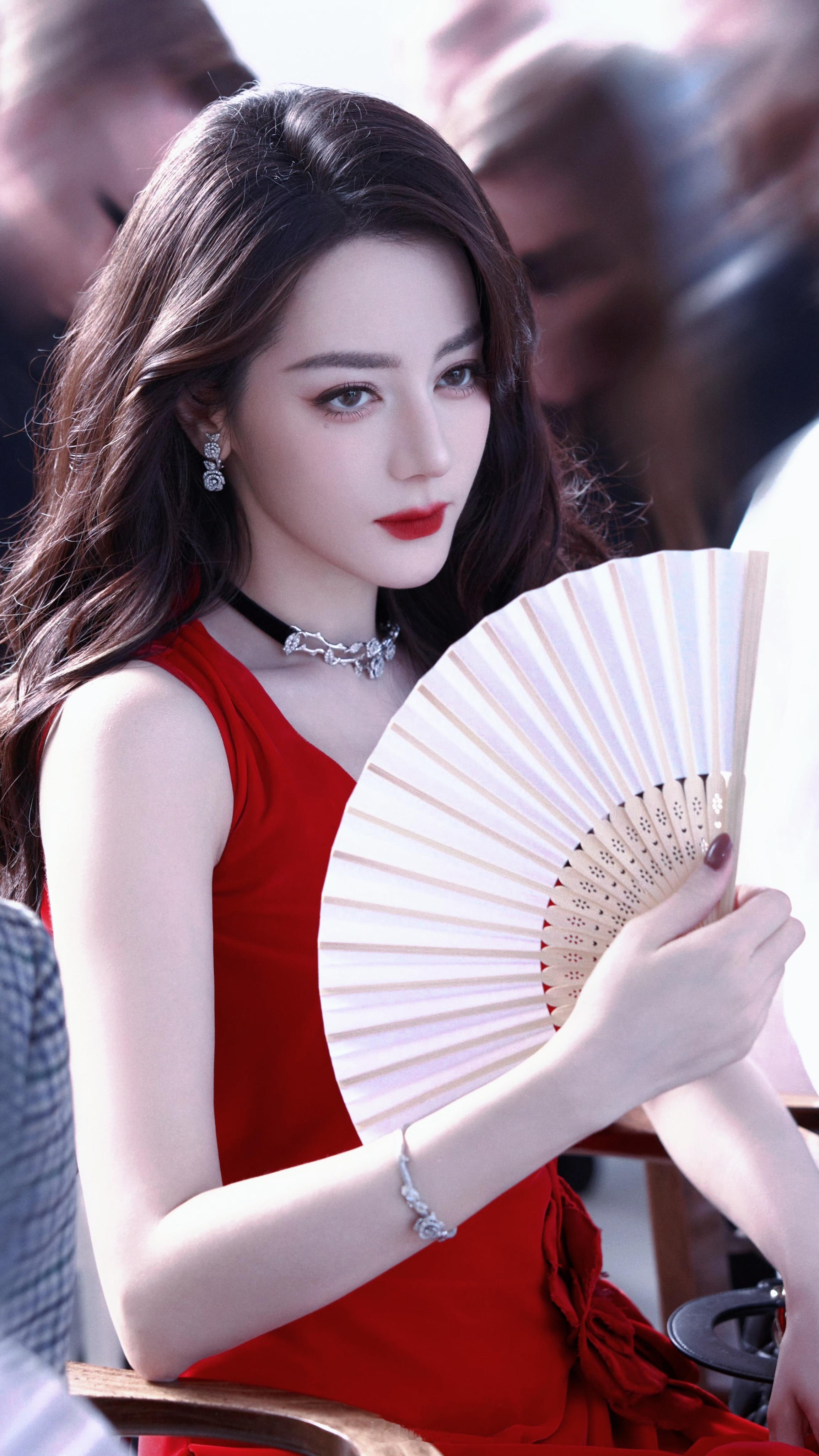 我与我迪奥彩妆总监点赞迪丽热巴 ​​​