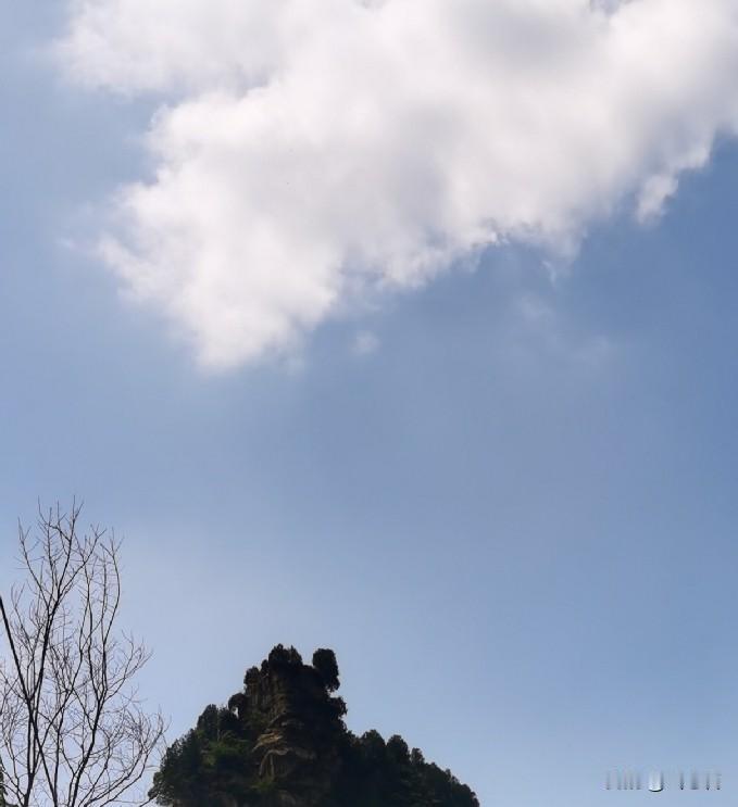 因为他们在美国的授意下就是要让我们不愉快，那些魍魉魑魅的小伎俩就是想让我们雷霆一