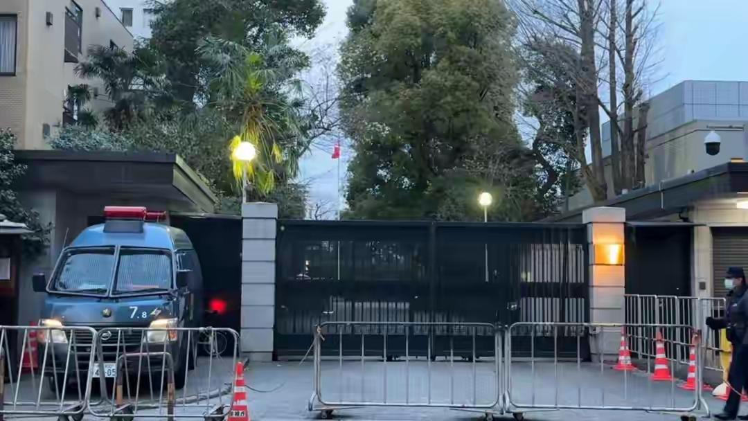 日本自卫队校官强闯中国驻日使馆：性质恶劣，日方难辞其咎
 
中方通告全球，对日本