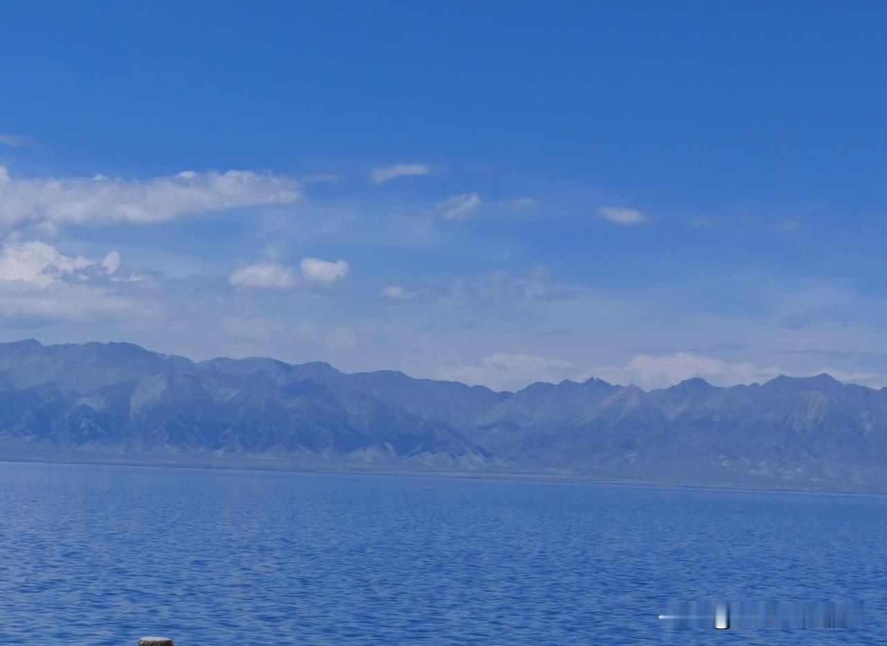 赛里木湖风景这边等着你