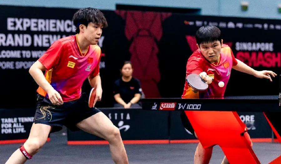 国乒3对双打全胜晋级8强！
#WTT大满贯赛新加坡站2024# 
男双比赛，马龙
