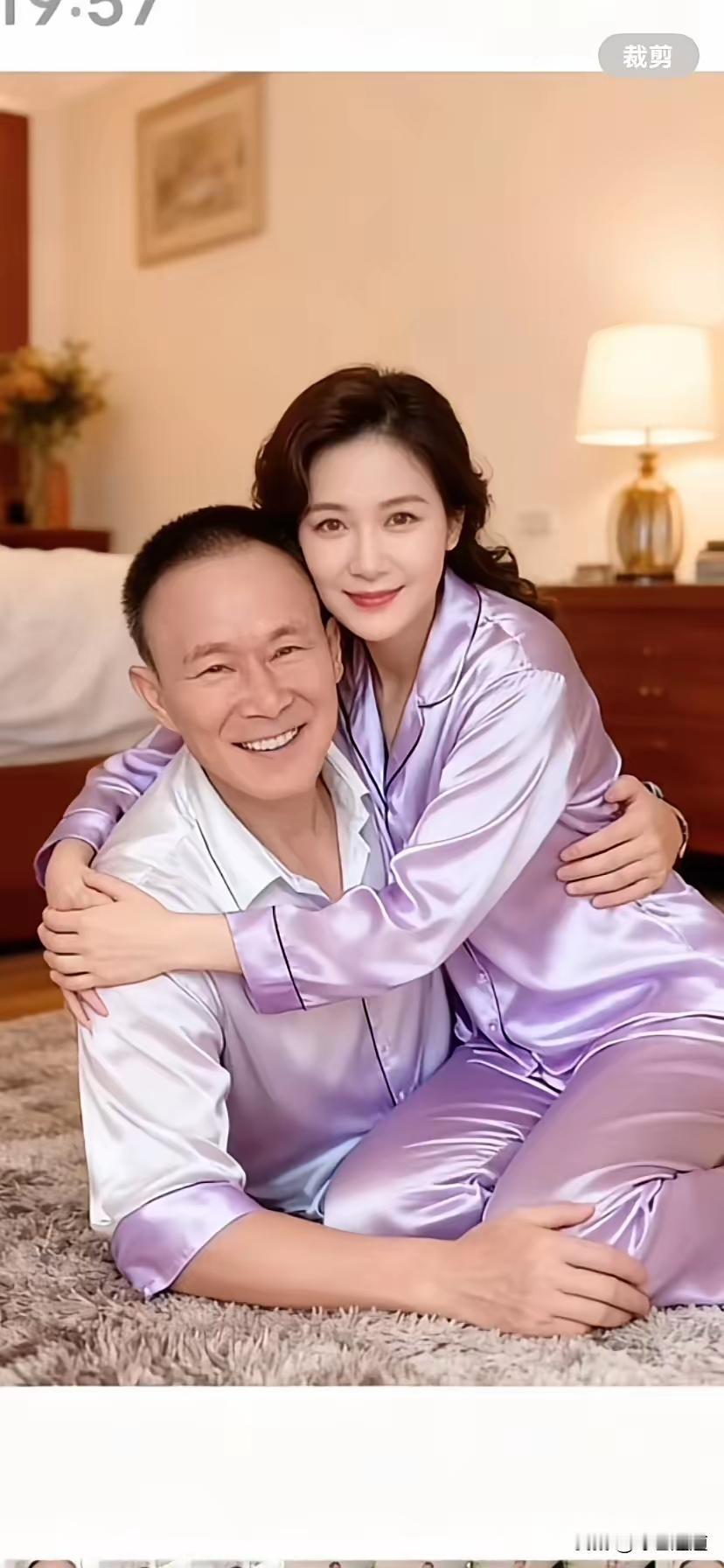 感觉这俩人的照片，不是被别人偷拍的

现在越身居高位，越是成名的人怎么越不知道羞