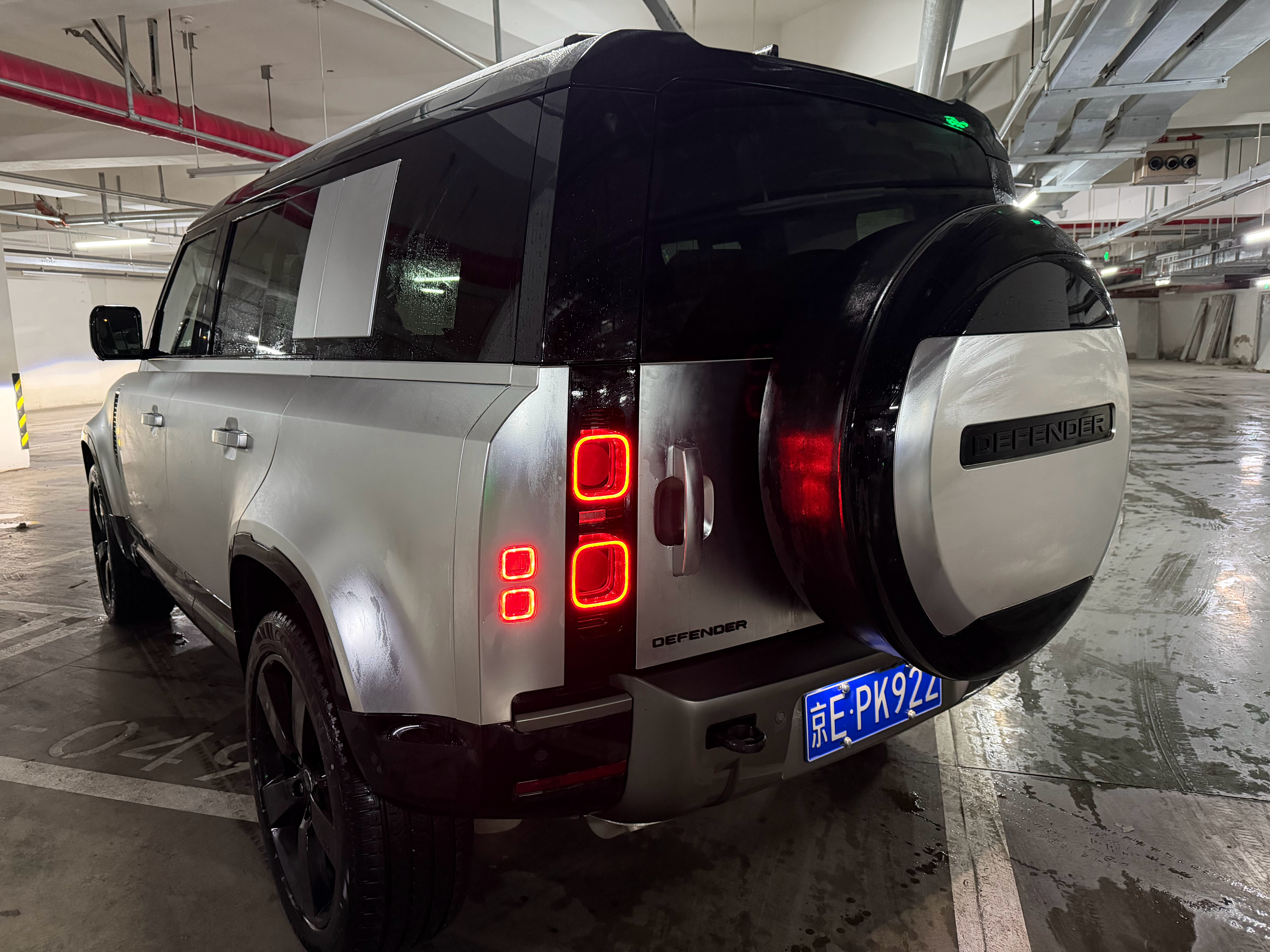 大家说我不洗车我去洗了！洗车店关门了我自助手洗的～大家看看我洗的怎么样 北京