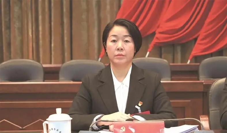 1月30日，贵州省两会上，黔东南州总工会负责人杨满英直言：这些街头奔跑的外卖小哥