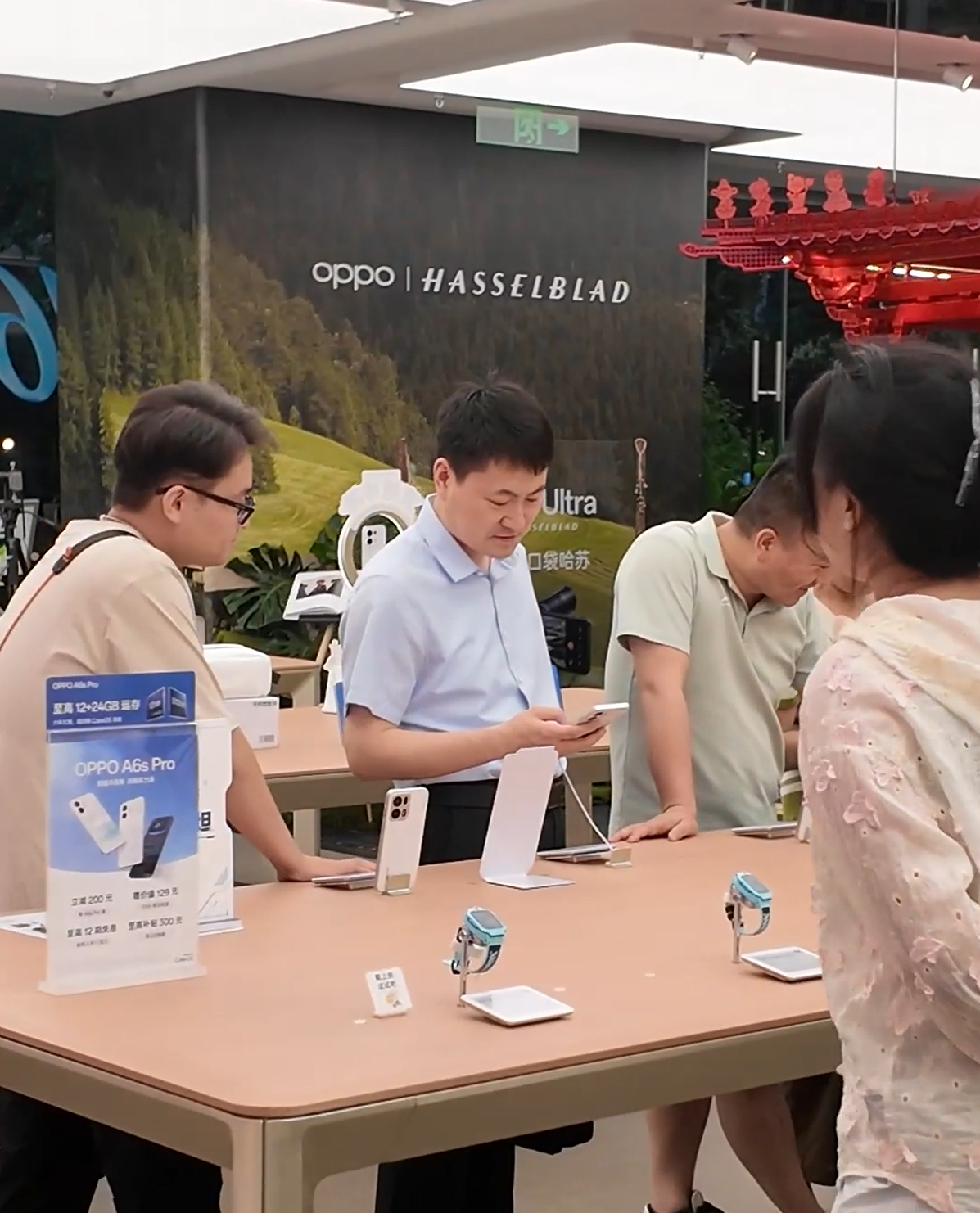 这届高考生把Reno买爆了  这下爆款实锤了！OPPO Reno16算是彻底拿下
