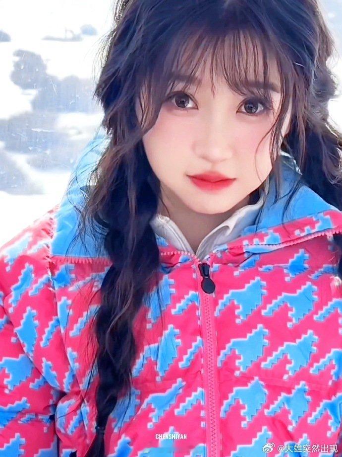 被卫枝萌的吱吱叫虞书欣嘘国王在冬眠虞书欣把甜妹演成了教科书级别！《嘘，国王在冬眠