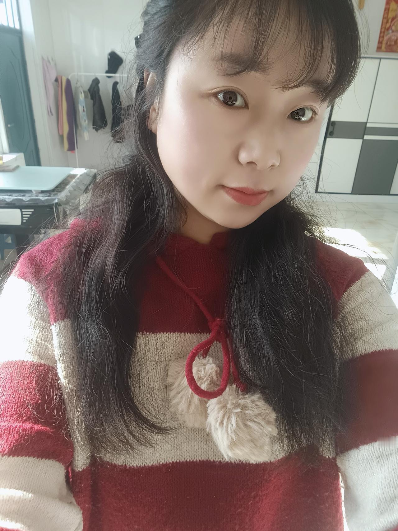 跟我这种人做朋友
是不是挺没意思的
今天有个朋友请吃饭，我是不想去的
因为我不想