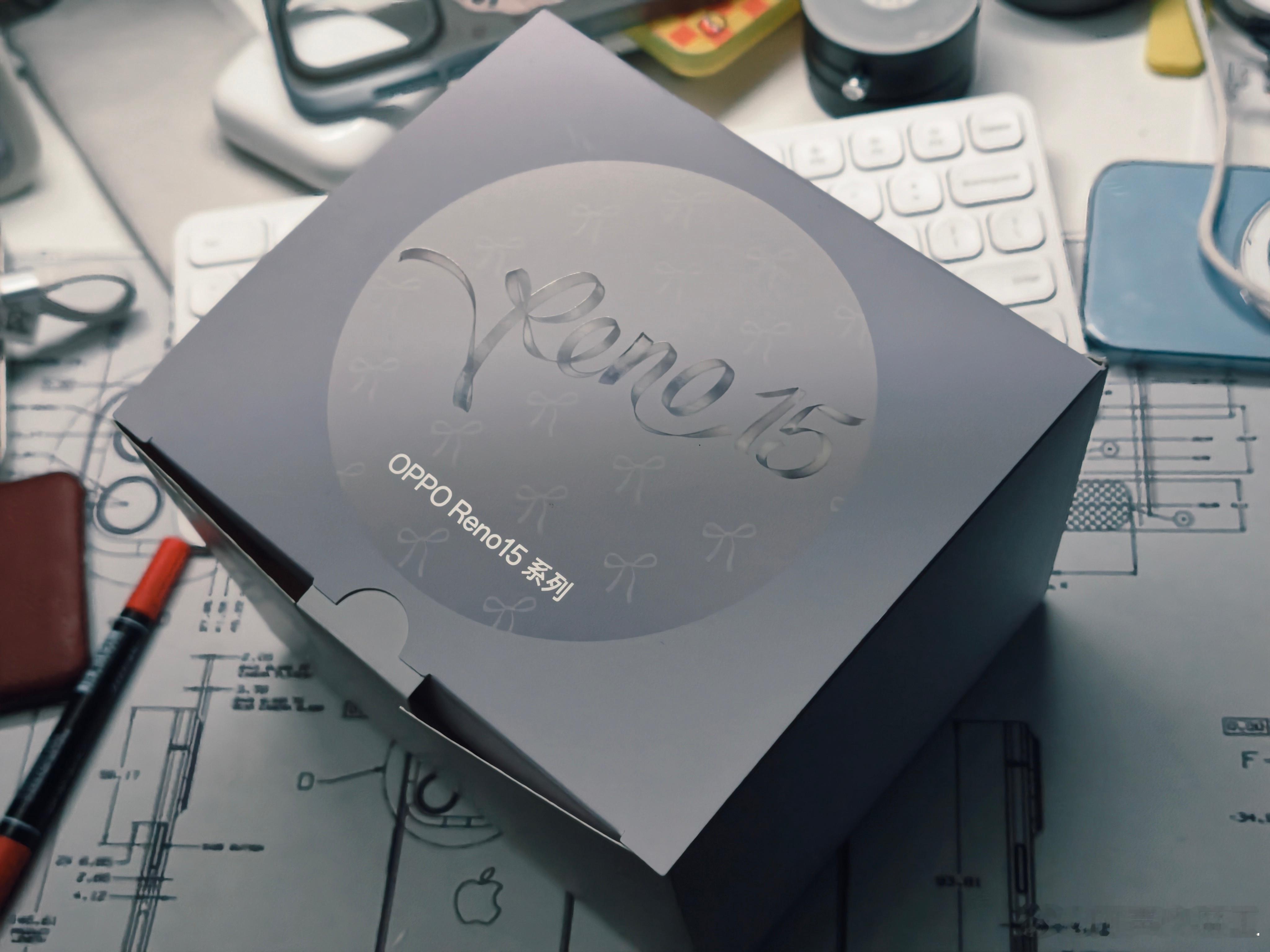 Reno15 马上就来了蝴蝶结和星光我看行 