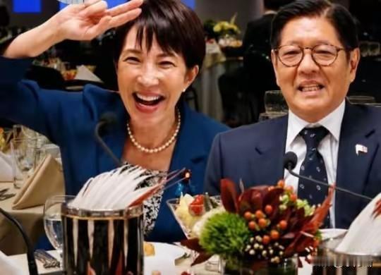 说两句，俗话说在其位谋其职，德不配位早晚下台，日本最近似乎痴狂的在与菲，韩及印尼