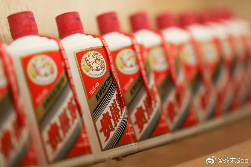退休副省长家丢了243万元茅台名酒管家蚂蚁搬家式偷酒，两年多变卖酒水获利243万