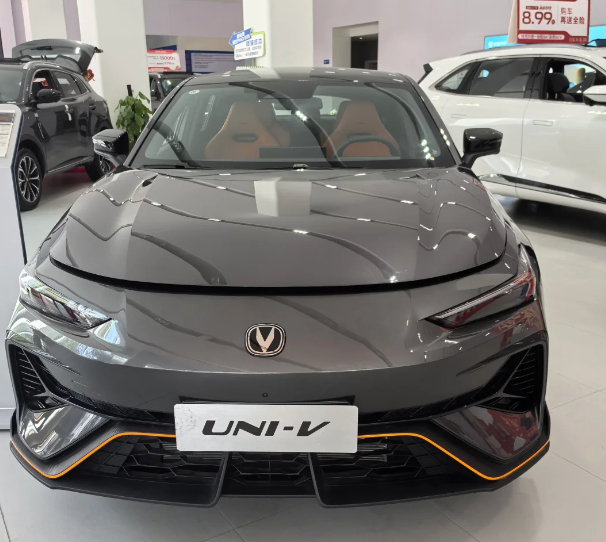 长安汽车 上半年成绩单揭晓！累计交付新车119.56万辆，其中海外出口40.2万