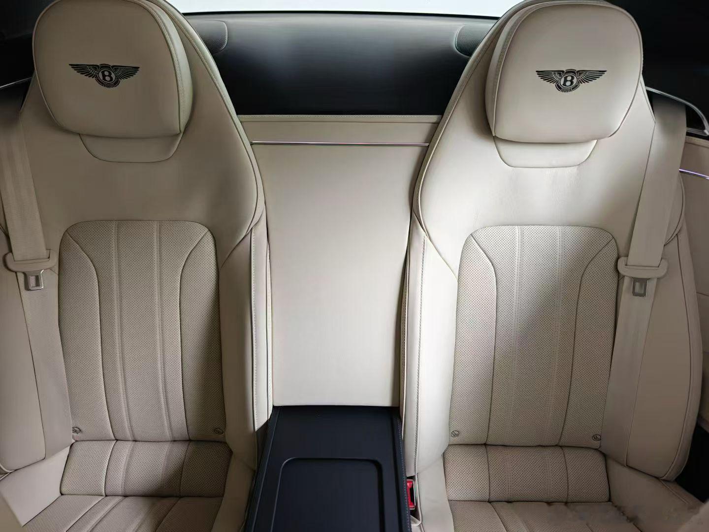 2026款欧陆GT 26年上牌黑武士，5200公里 