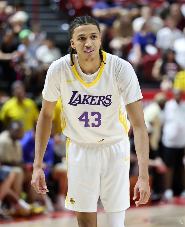 NBA湖人总冠军？ 湖人成夏联唯一一支4-0晋级球队 净胜70分！戏称詹姆斯离开
