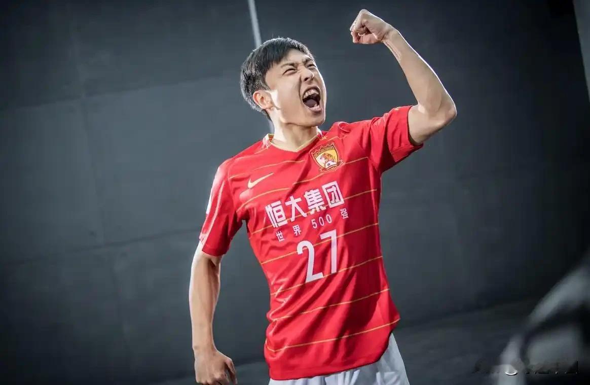 郑龙退役转型海牛助教 系中国世俱杯进球第一人
 
2026年2月4日，青岛海牛官