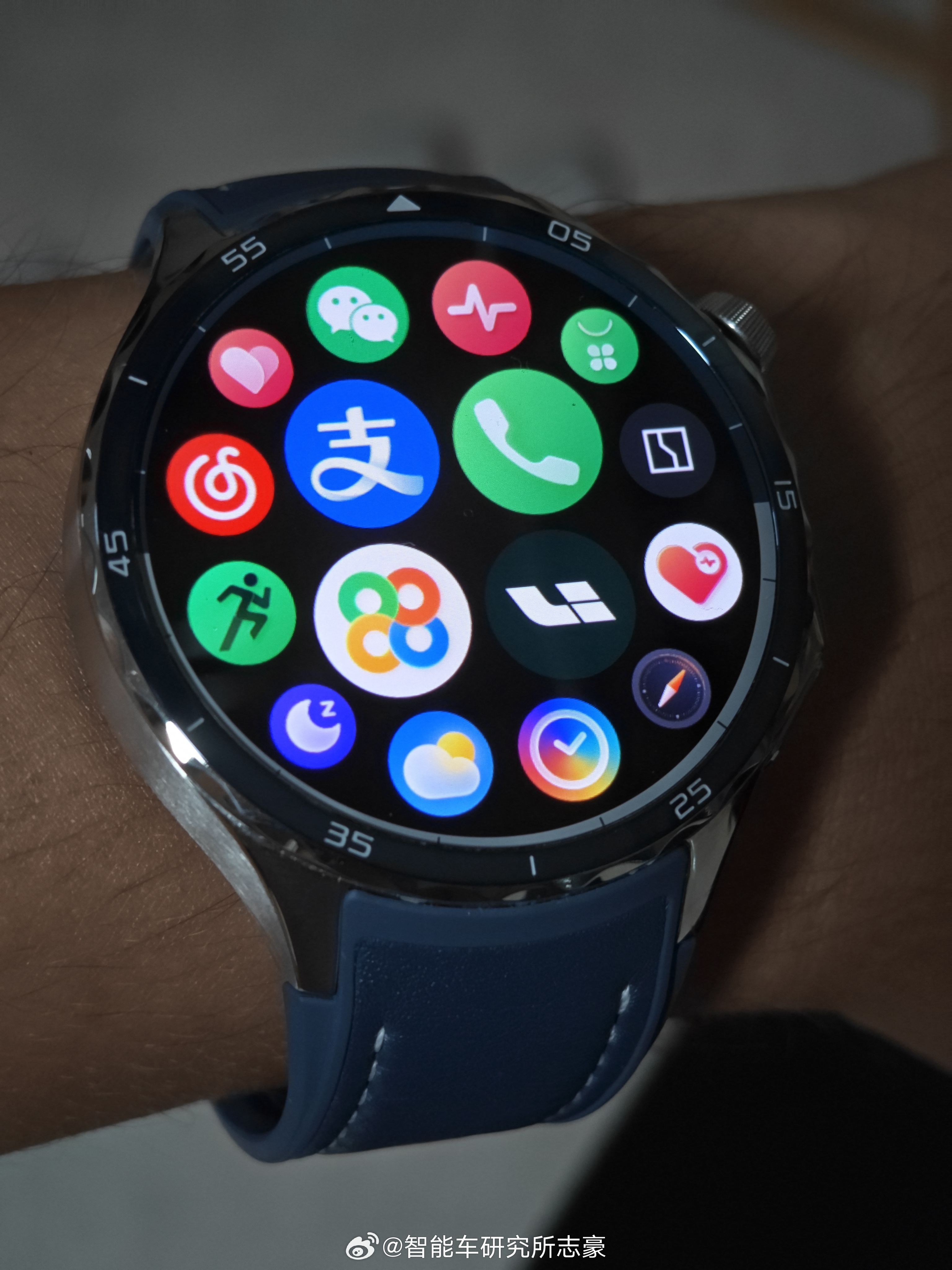 什么，oppo的理想app竟然还没适配livis？不应该啊，都上市交付超过一个月