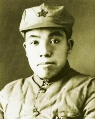 1997年李讷拜访朱旦华家，进门热情称呼婶婶，这一幕让在场的人都非常感动！

1