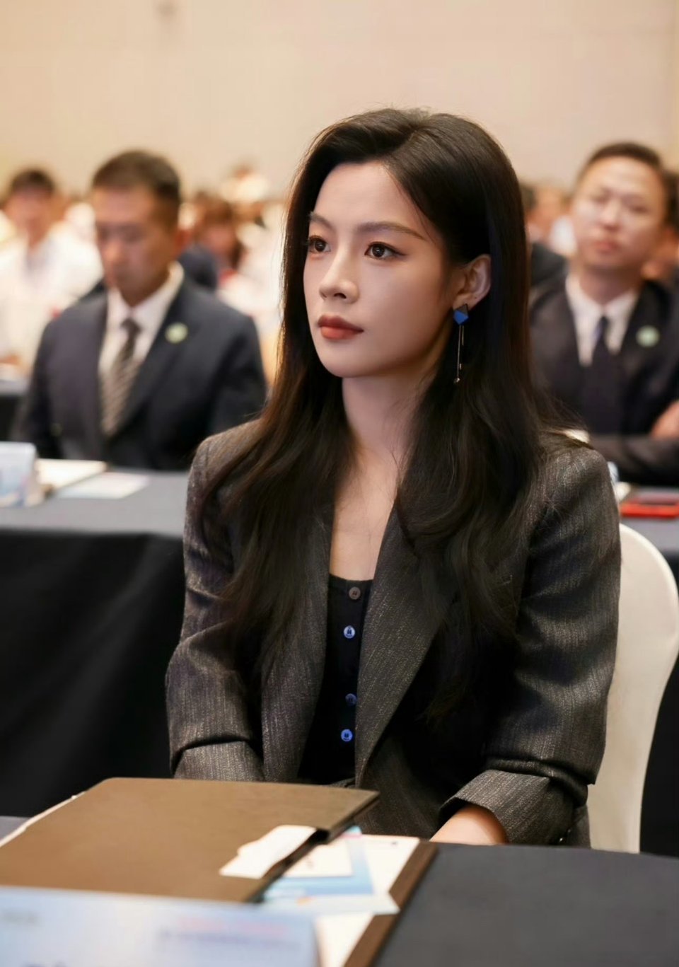 陈丽君[超话]陈丽君提名第46届华鼎奖：【全球最佳戏剧戏曲和曲艺艺术家】，本次华