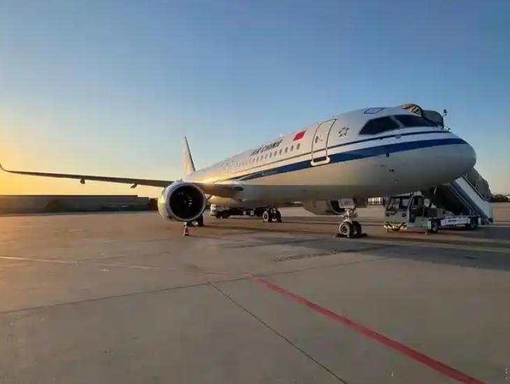成了，这次轮到中国立规矩了。7月20日，2026年范堡罗国际航展开幕，中国商飞直