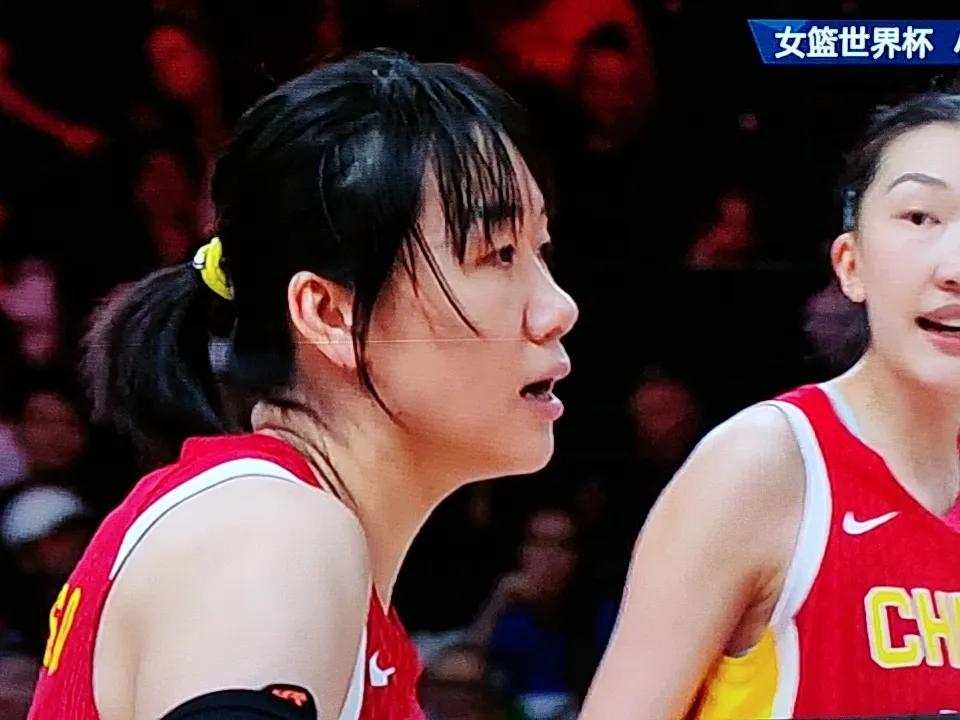 女篮世界杯中国队大胜意大利队，全场比分71：51，终场领先对事20分！
女篮世界