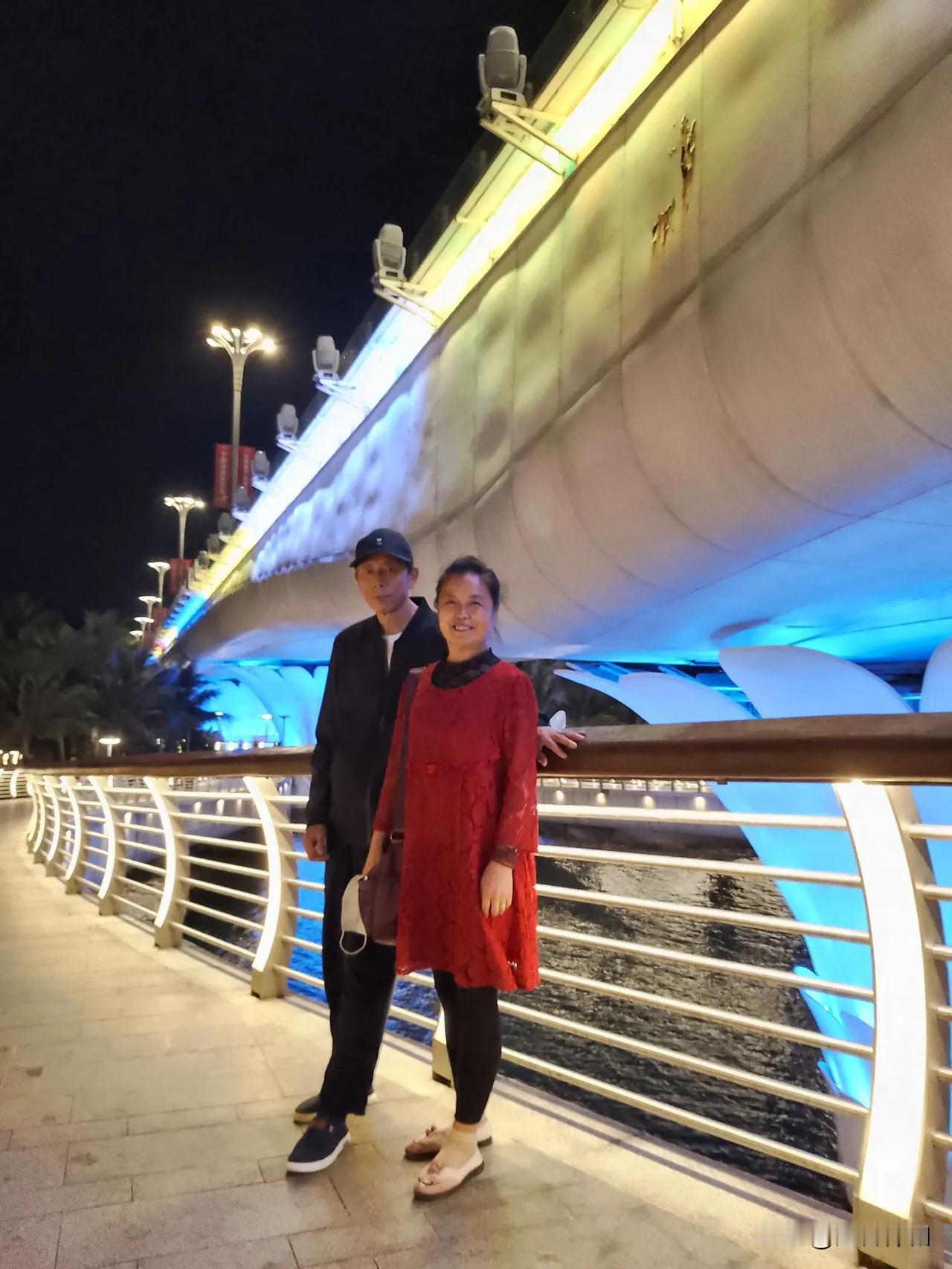 #你旅行去到过最远的地方是#
        我们旅游去过最远的地方是海南省东方