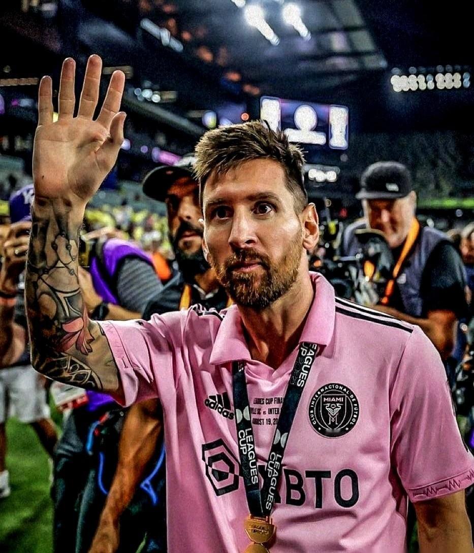 梅西一来，美职联的票卖得比春晚还抢。
一场球，票钱顶得上某些队一年的饭钱。
二手