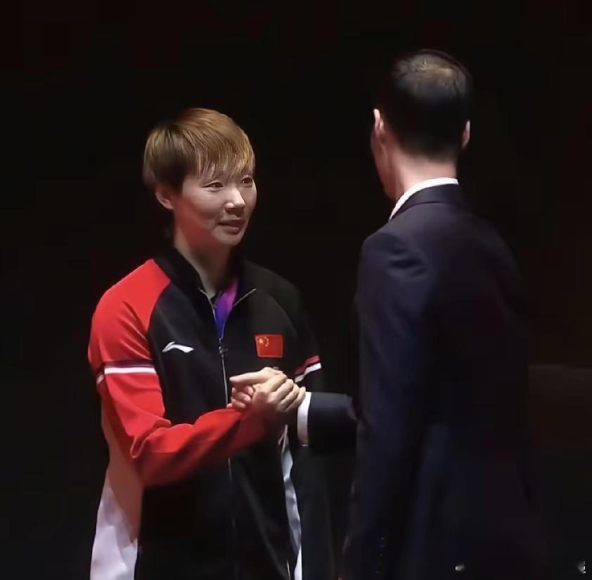没有人可以一直赢！更不会有人一直输！王曼昱的2025WTT中国大满贯女单冠军，是