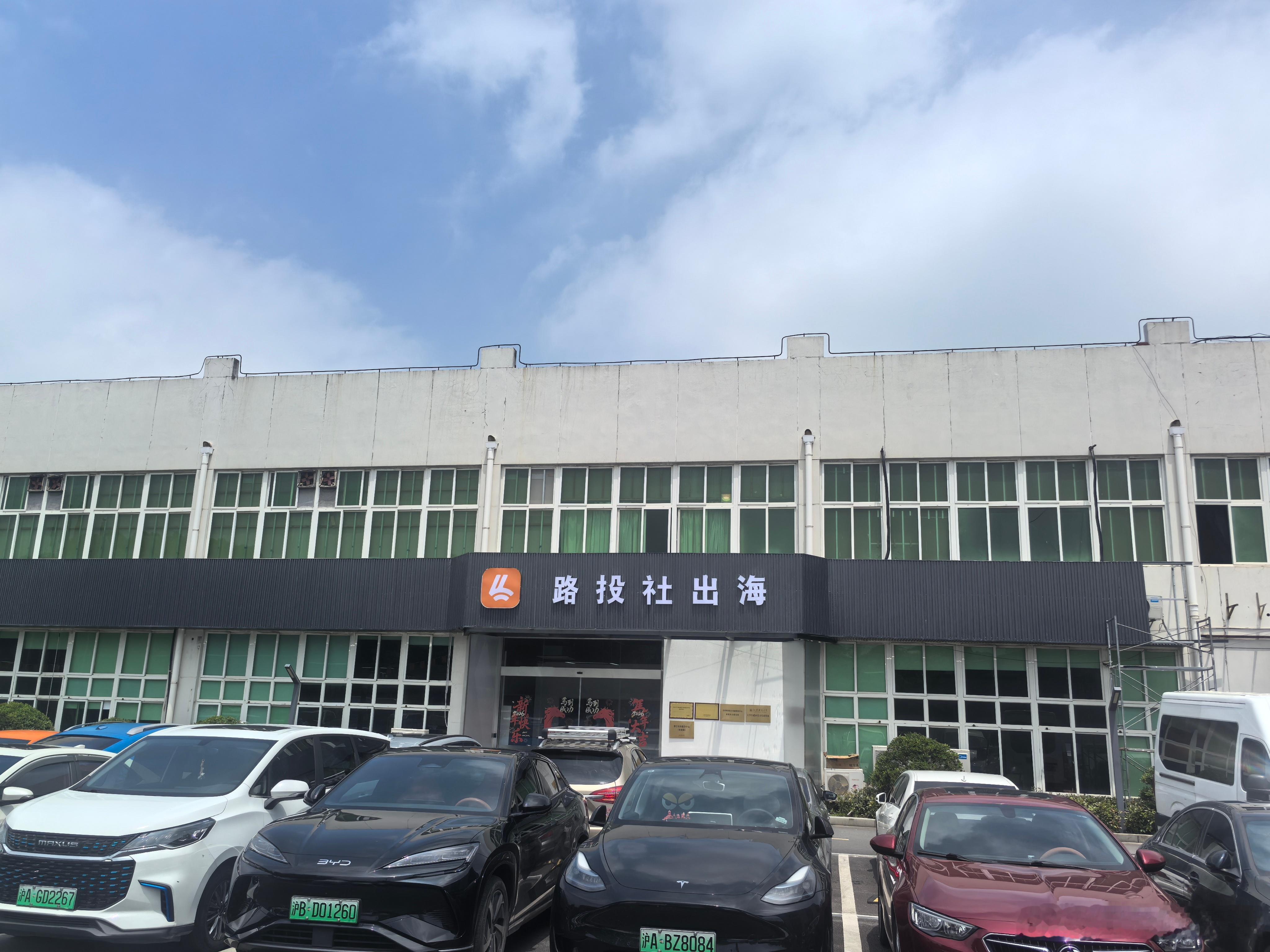 做事情一定要找靠谱的人，靠谱的人怎么找？就找那种从小到大无论在哪都优秀的人！ 上