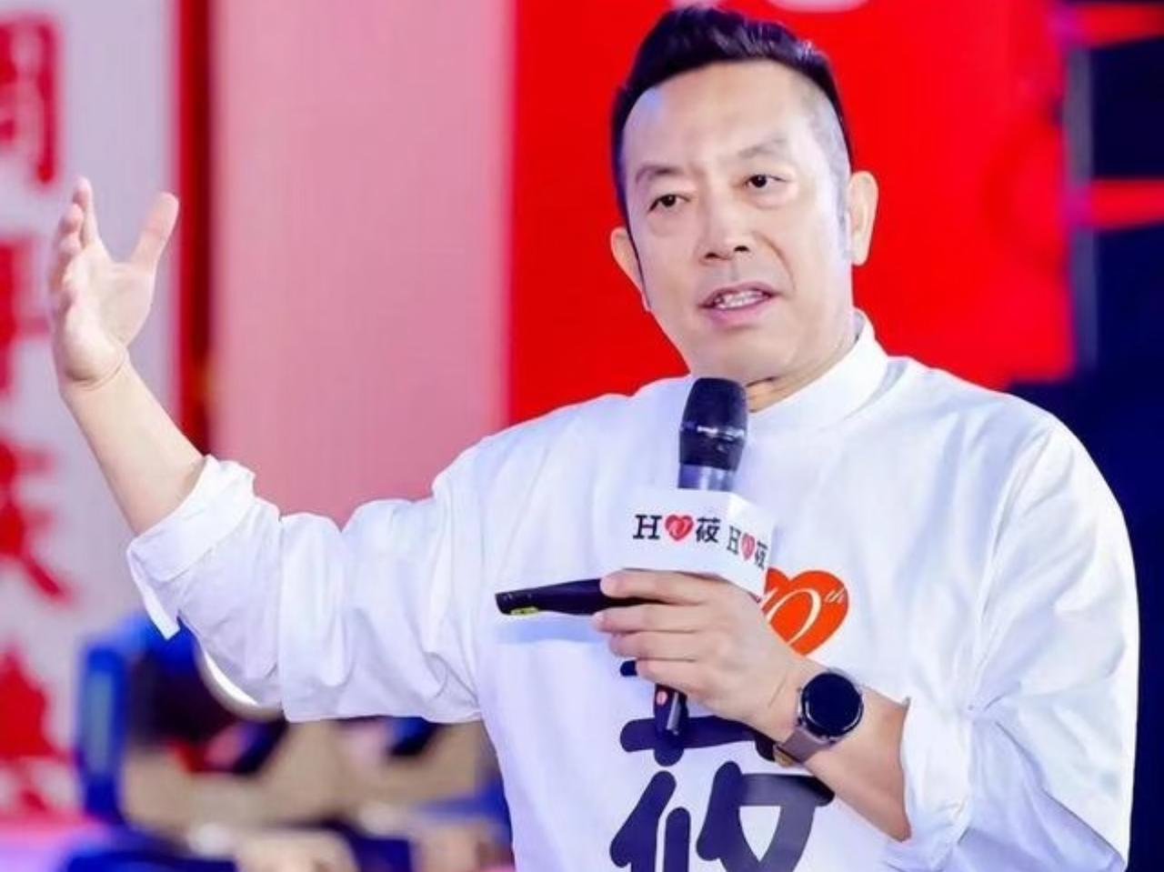 今年3·15，等于直接给西贝下了定论。
打着现做餐饮的旗号，端上桌的却是预制菜复