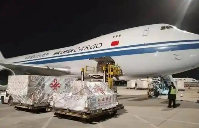 19日援助古巴的粮食运抵哈瓦那，这带来一个疑问，为什么气候环境优越的加勒比岛国古