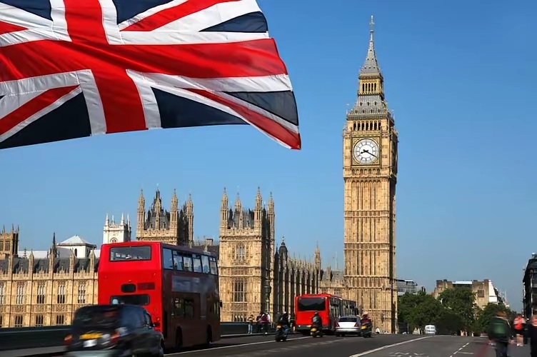 6月24号英法德在台协会发表联合声明，公然对我国在台岛东部的巡航执法说三道四，叫