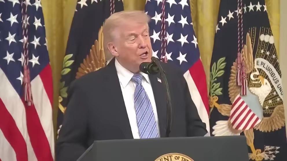 美国彭博社5月4日说了句自己都不太想承认的话：“中国已下令本国企业无视美国制裁，