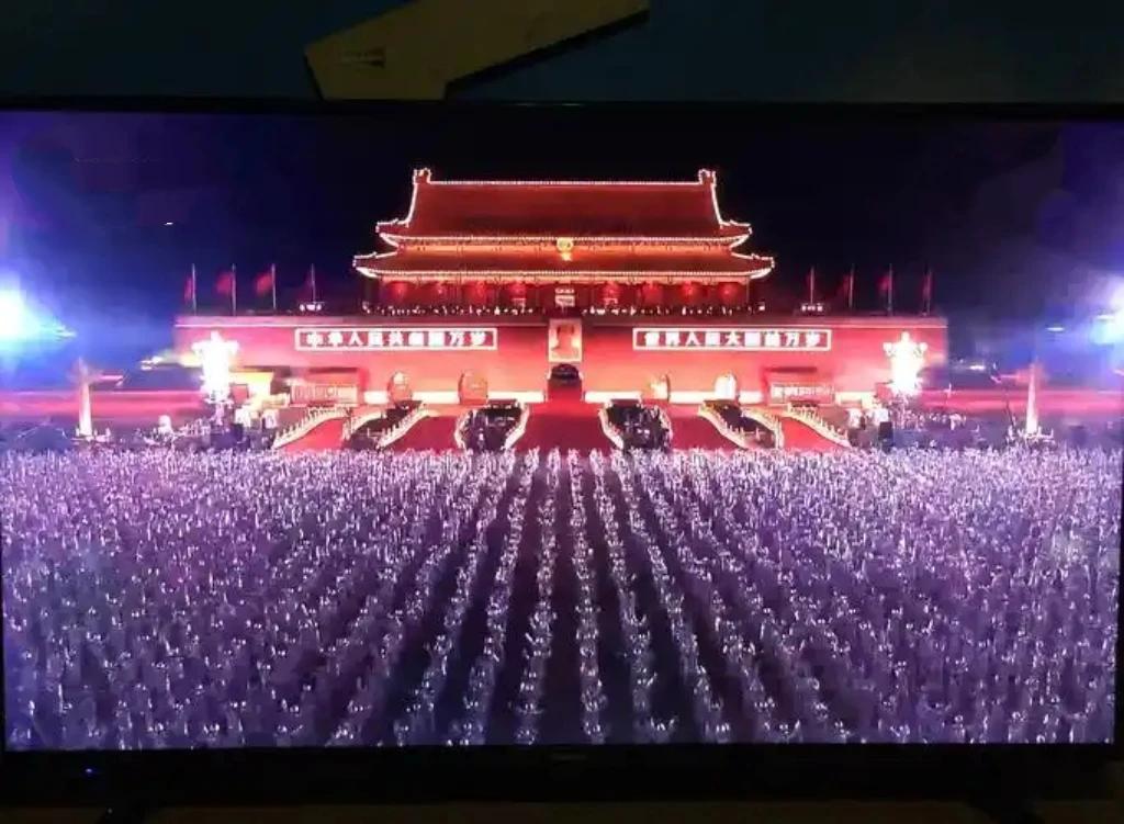2025央视国庆晚会刷屏，凭的是全外景沉浸式录制，31省特色节目尽显山河新貌；凭