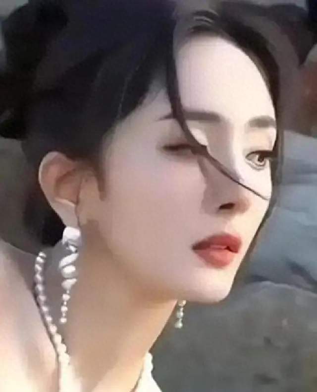 杨幂这状态，真不像37岁