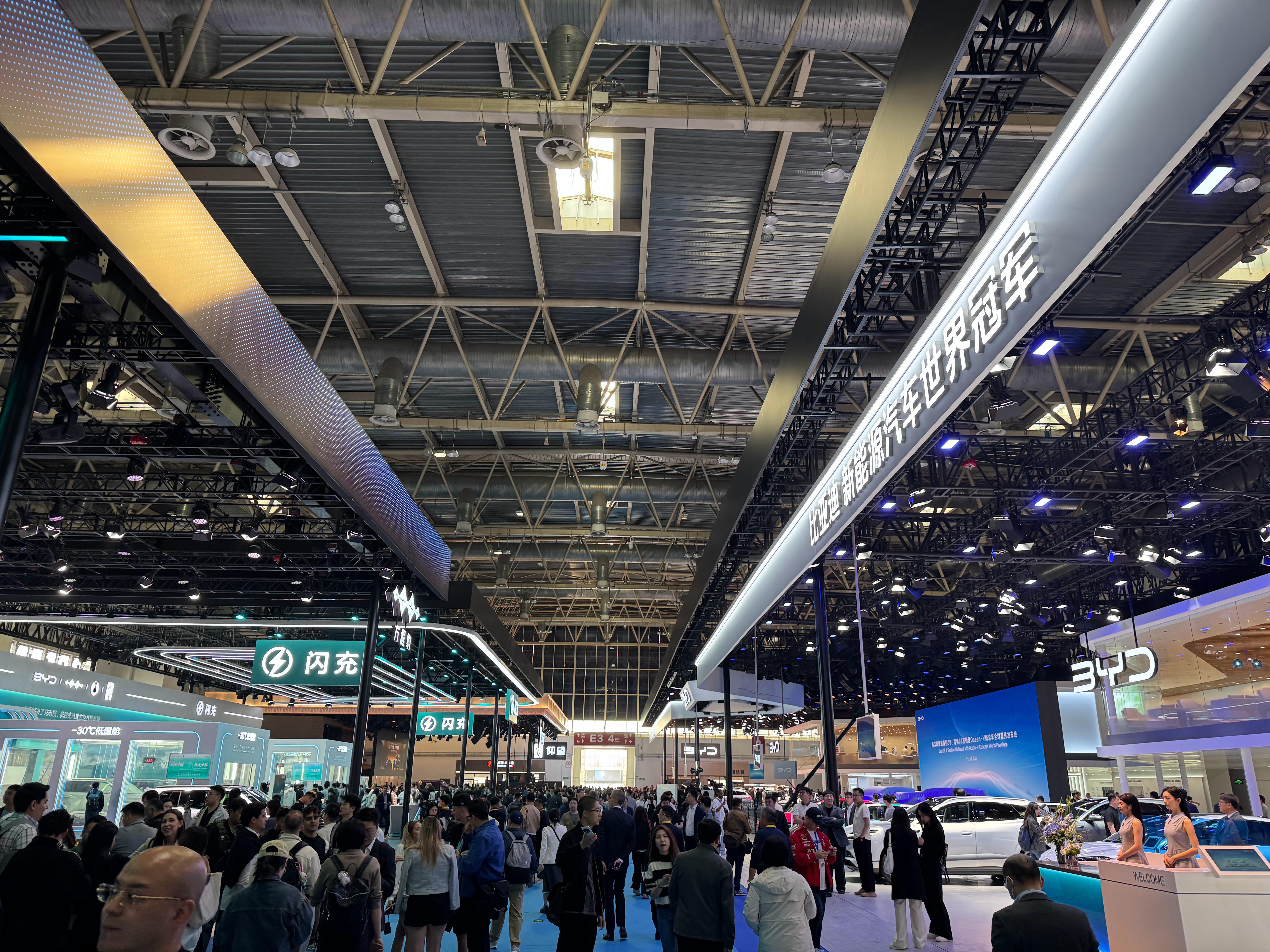北京车展京圈大佬打卡仰望2026北京国际车展 北京车展这次给我的感觉就是大，太多