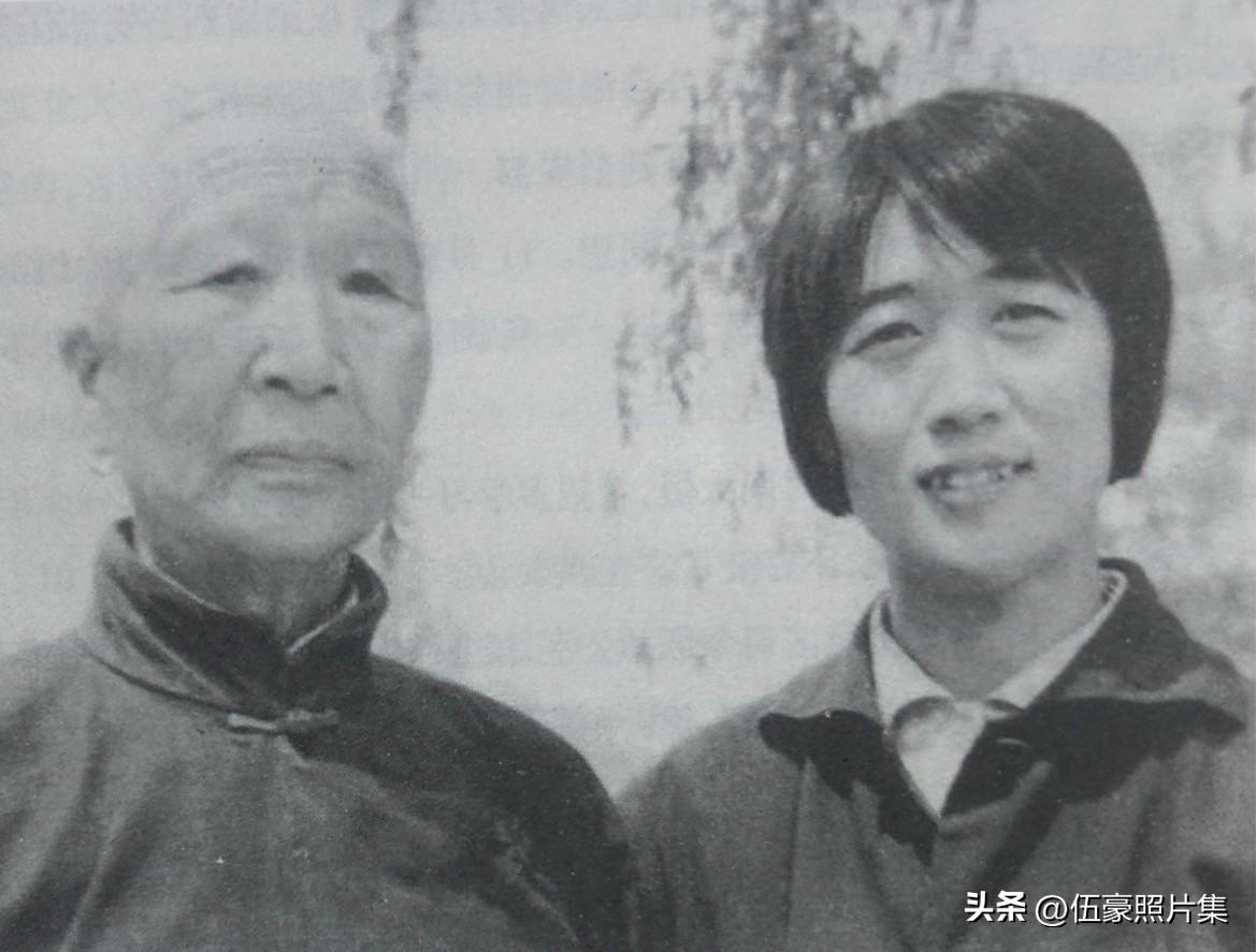 1974年，杨贵服从组织安排到公安部报到，任公安部党的核心小组成员，同时，兼任河